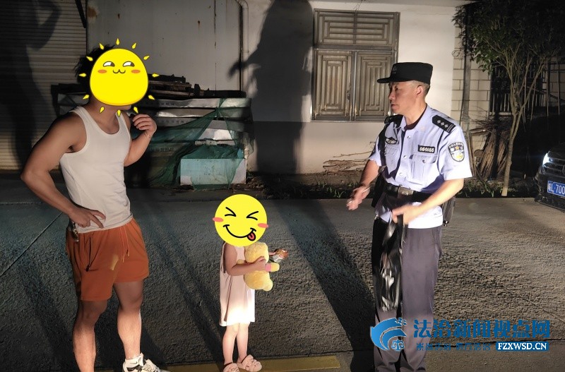 江苏海安：3岁萌娃半夜独自出门找爸妈？别怕，有警察在！